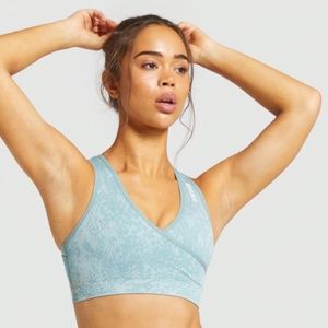 Adapt Animal Seamless Sports Bra